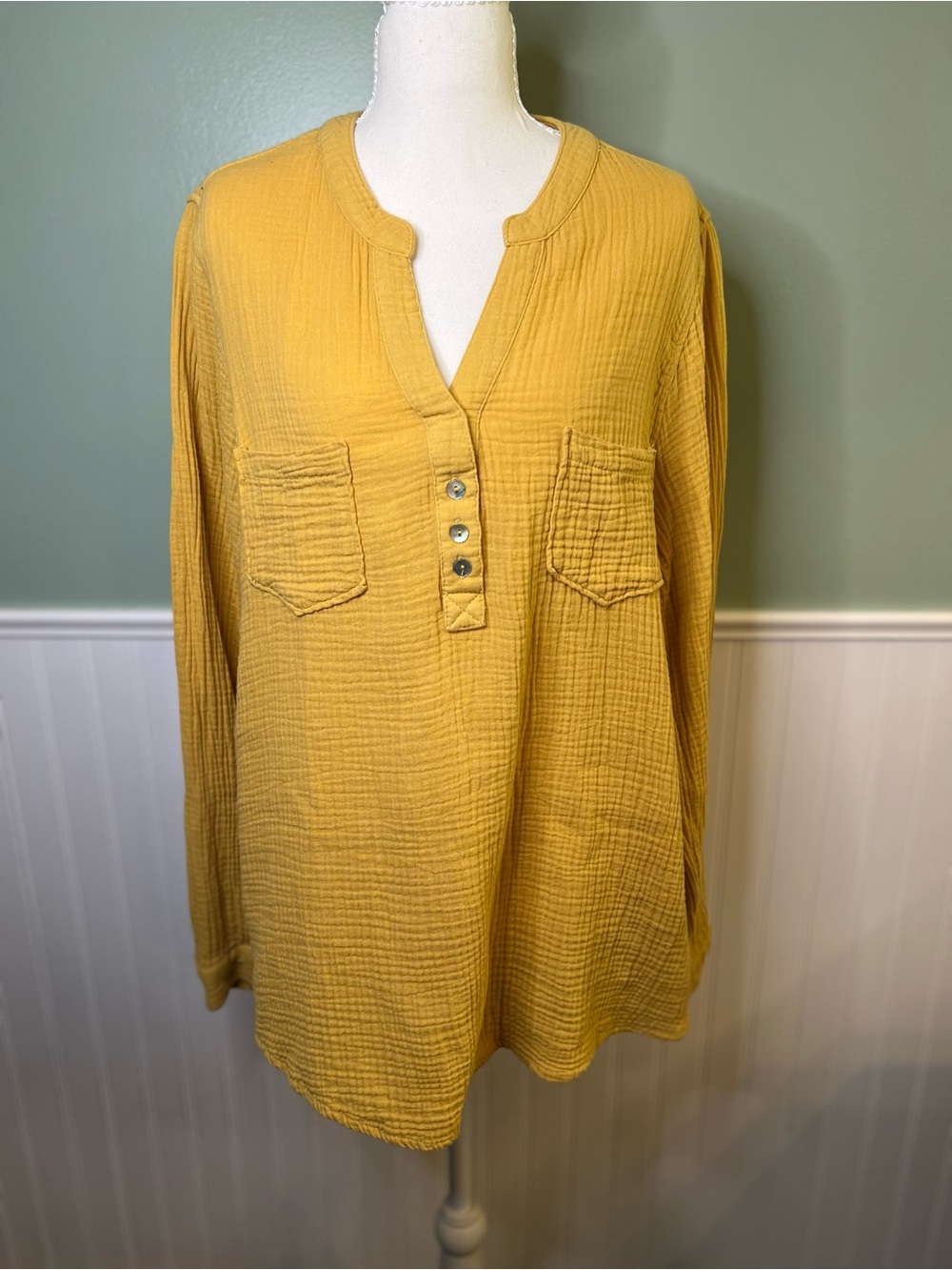 Mote Relaxed Gauze Henley Blouse in Mustard. Size XXL
